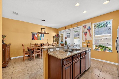 Townhouse in Windermere, Florida 3 bedrooms, 152.73 sq.m. № 2258506 - photo 18
