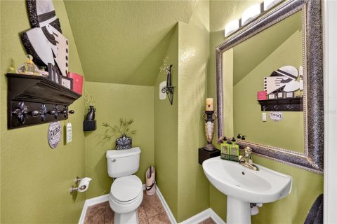 Townhouse in Windermere, Florida 3 bedrooms, 152.73 sq.m. № 2258506 - photo 25