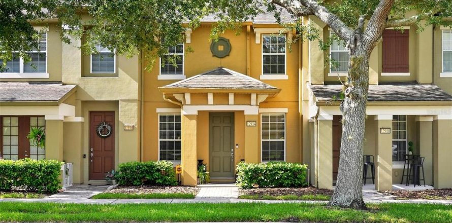 Townhouse in Windermere, Florida 3 bedrooms, 152.73 sq.m. № 2258506