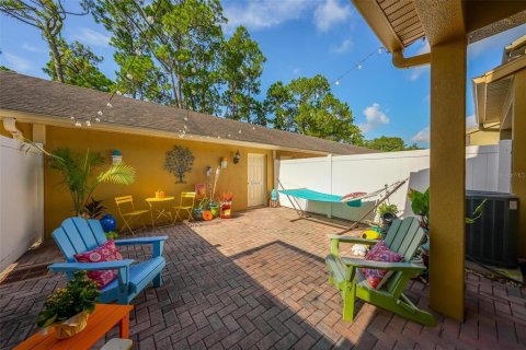 Townhouse in Windermere, Florida 3 bedrooms, 152.73 sq.m. № 2258506 - photo 21