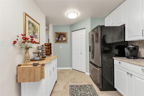Condo in Punta Gorda, Florida, 2 bedrooms № 2166299 - photo 13