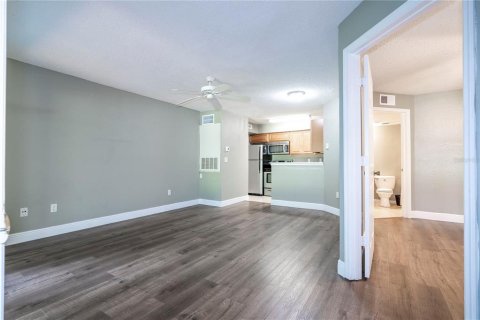 Condominio en venta en Orlando, Florida, 1 dormitorio, 49.7 m2 № 2156040 - foto 8
