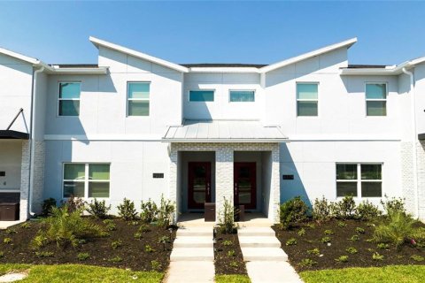 Adosado en Kissimmee, Florida 4 dormitorios, 177.81 m2 № 2280667