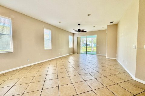 Villa ou maison à louer à Riverview, Floride: 3 chambres, 141.3 m2 № 1915024 - photo 2