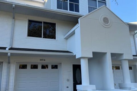 Townhouse in Seminole, Florida 4 bedrooms, 201.97 sq.m. № 2391510