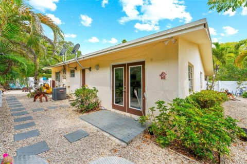 Propiedad comercial en venta en Fort Lauderdale, Florida, 228.73 m2 № 1975842 - foto 3