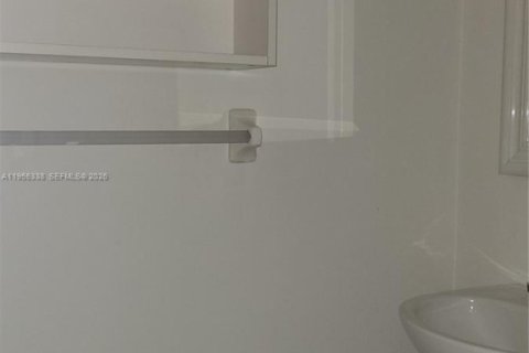 Touwnhouse à vendre à Weston, Floride: 2 chambres, 103.12 m2 № 2011970 - photo 8