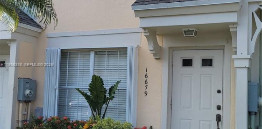 Touwnhouse à Weston, Floride 2 chambres, 103.12 m2 № 2011970