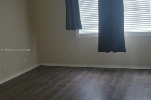 Touwnhouse à vendre à Weston, Floride: 2 chambres, 103.12 m2 № 2011970 - photo 9