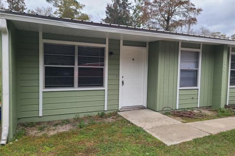 Apartment in Gainesville, Florida 2 bedrooms, 228.91 sq.m. № 1918241 - photo 1