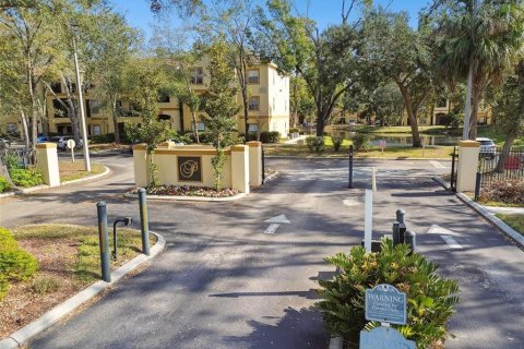 Condo in Tampa, Florida, 2 bedrooms  № 1901081 - photo 20