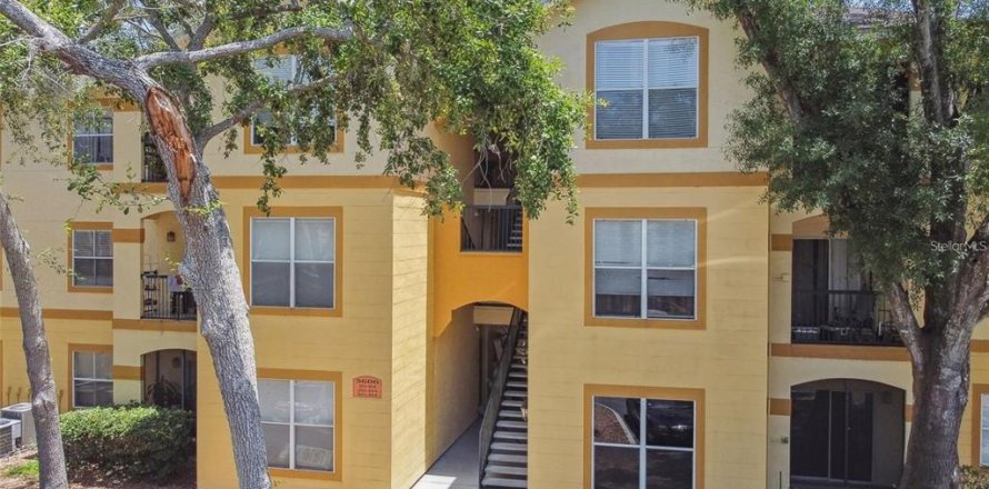 Condominio en Tampa, Florida, 2 dormitorios № 1901081