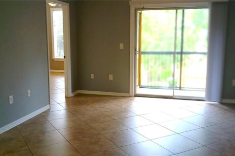 Condo in Tampa, Florida, 2 bedrooms  № 1901081 - photo 13