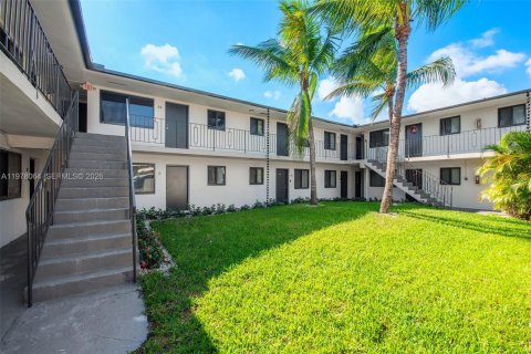 Apartment in Hialeah, Florida 1 bedroom, 55.74 sq.m. № 2042011 - photo 9