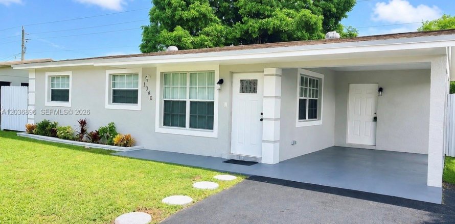 House in Fort Lauderdale, Florida 3 bedrooms, 107.67 sq.m. № 2178420