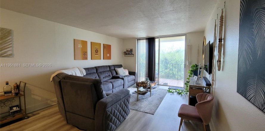 Квартира в Майами, Флорида 2 спальни, 93.83м2 № 2006076