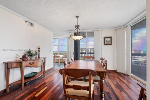 Купить кондоминиум в Авентура, Флорида 3 спальни, 159.98м2, № 1865314 - фото 18