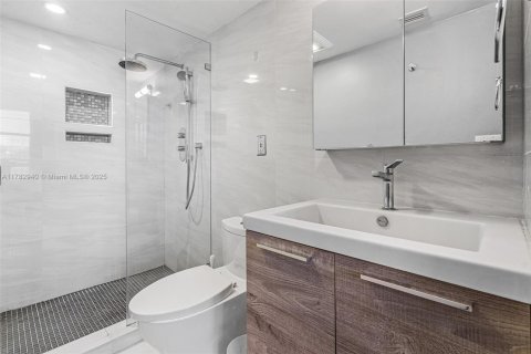 Купить кондоминиум в Авентура, Флорида 3 спальни, 159.98м2, № 1865314 - фото 11