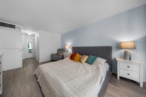 Купить кондоминиум в Майами-Бич, Флорида 1 спальня, 69.68м2, № 1922929 - фото 20