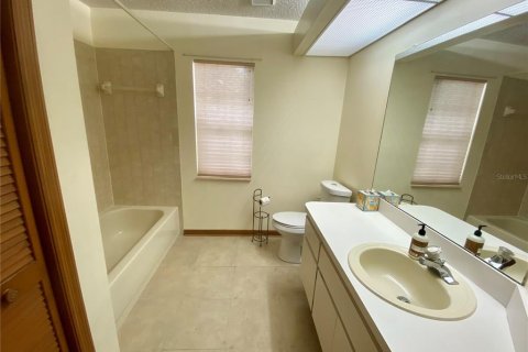 Villa ou maison à louer à Spring Hill, Floride: 3 chambres, 147.81 m2 № 2314820 - photo 21