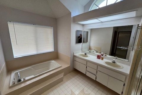 Villa ou maison à louer à Spring Hill, Floride: 3 chambres, 147.81 m2 № 2314820 - photo 16