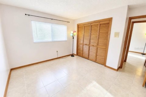 Villa ou maison à louer à Spring Hill, Floride: 3 chambres, 147.81 m2 № 2314820 - photo 22
