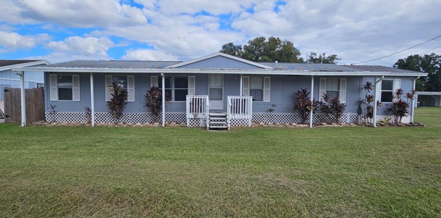 Casa en Okeechobee, Florida 3 dormitorios, 119.66 m2 № 2082499