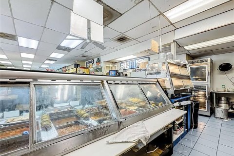 Купить коммерческую недвижимость в Леканто, Флорида 260.59м2, № 2212244 - фото 16