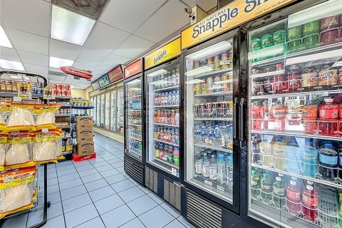 Купить коммерческую недвижимость в Леканто, Флорида 260.59м2, № 2212244 - фото 17