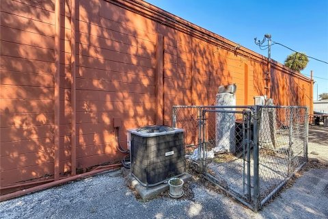 Купить коммерческую недвижимость в Леканто, Флорида 260.59м2, № 2212244 - фото 12