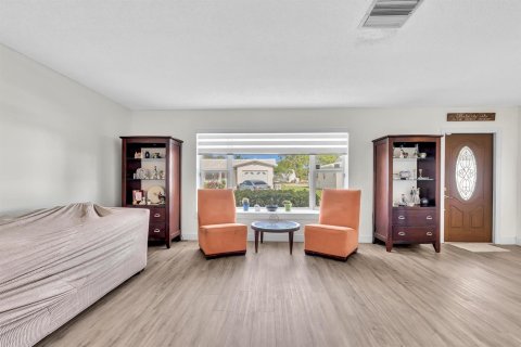 Купить виллу или дом в Тамарак, Флорида 1 комната, 153.47м2, № 2254608 - фото 13