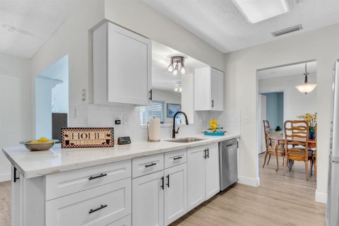 Купить виллу или дом в Тамарак, Флорида 1 комната, 153.47м2, № 2254608 - фото 26