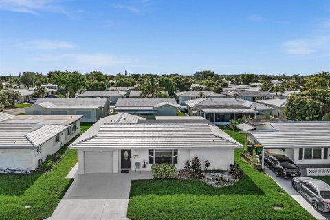 Купить виллу или дом в Тамарак, Флорида 1 комната, 153.47м2, № 2254608 - фото 2