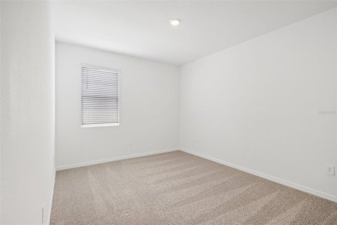 House in Lakeland, Florida 5 bedrooms, 231.33 sq.m. № 2113692 - photo 22