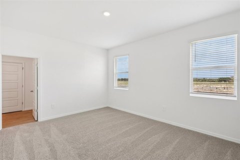 House in Lakeland, Florida 5 bedrooms, 231.33 sq.m. № 2113692 - photo 29
