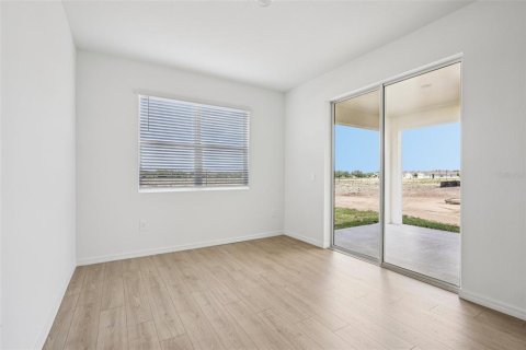 House in Lakeland, Florida 5 bedrooms, 231.33 sq.m. № 2113692 - photo 8