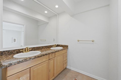 Villa ou maison à louer à Fort Lauderdale, Floride: 4 chambres, 220.36 m2 № 2085538 - photo 20