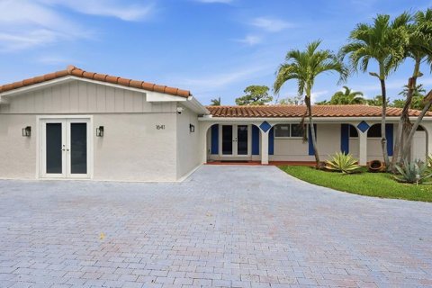 Villa ou maison à Fort Lauderdale, Floride 4 chambres, 220.36 m2 № 2085538