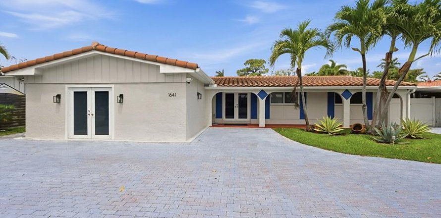 Villa ou maison à Fort Lauderdale, Floride 4 chambres, 220.36 m2 № 2085538