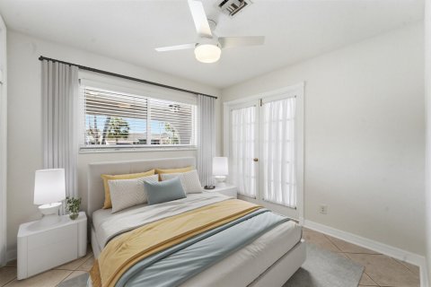 Villa ou maison à louer à Fort Lauderdale, Floride: 4 chambres, 220.36 m2 № 2085538 - photo 9