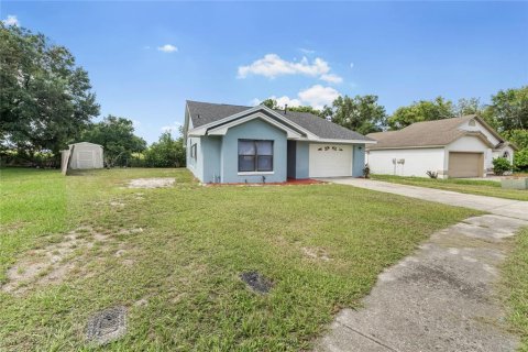 House in Winter Haven, Florida 3 bedrooms, 127.83 sq.m. № 1845252 - photo 3