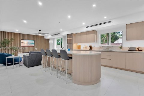 Casa en venta en Plantation, Florida, 4 dormitorios, 254.74 m2 № 2169352 - foto 9