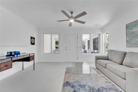 Casa en venta en Plantation, Florida, 4 dormitorios, 254.74 m2 № 2169352 - foto 27