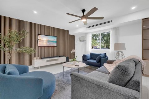 Casa en venta en Plantation, Florida, 4 dormitorios, 254.74 m2 № 2169352 - foto 6