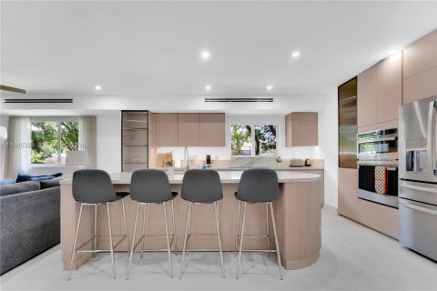 Casa en venta en Plantation, Florida, 4 dormitorios, 254.74 m2 № 2169352 - foto 10