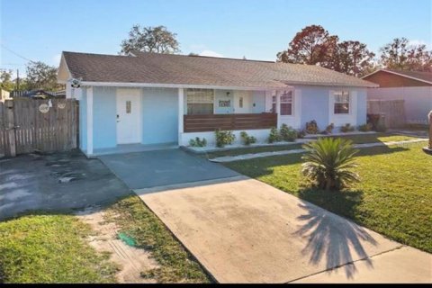 Casa en Apopka, Florida 3 dormitorios, 110.18 m2 № 2120989