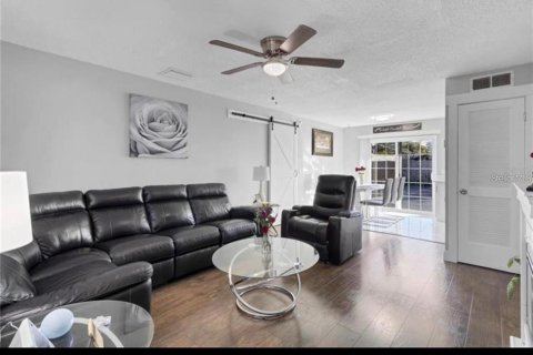 Villa ou maison à vendre à Apopka, Floride: 3 chambres, 110.18 m2 № 2120989 - photo 3