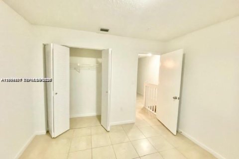 Condo in Fort Lauderdale, Florida, 2 bedrooms  № 2068628 - photo 17