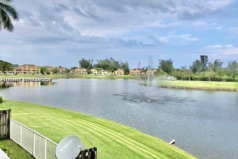 Condo in Fort Lauderdale, Florida, 2 bedrooms  № 2068628