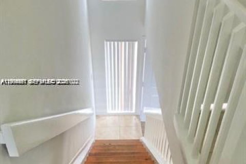 Condo in Fort Lauderdale, Florida, 2 bedrooms  № 2068628 - photo 19